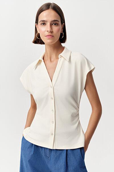 Exquise Short Sleeve Buttoned Gathered Waist Slim Fit Knitted Shirt