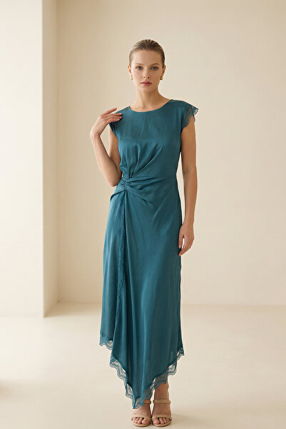 Setre Emerald Green Midi Dress with Gathered Waist and Lace Detail