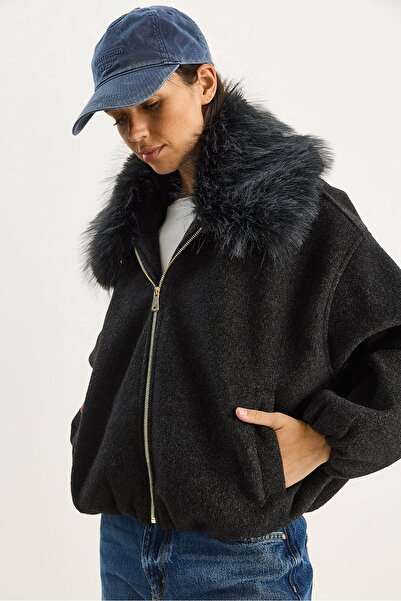 Hiccup LUCCI oversized zip-up jacket with fur collar