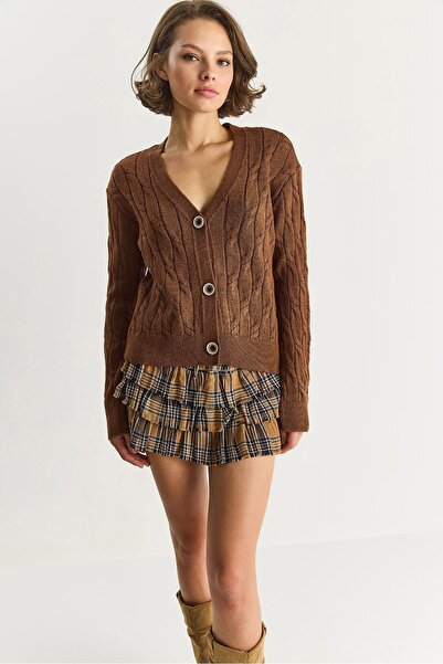 Hiccup Textured V-neck cardigan with long sleeves and button closure LUCCI