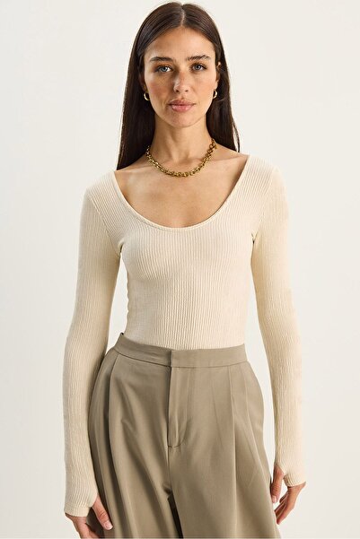 Hiccup LUCCI Slim Fit blouse with long sleeves and U-neck