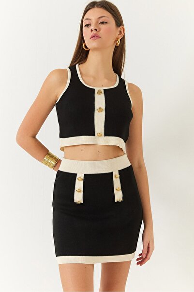 Hiccup Sleeveless Crepe blouse with button detail