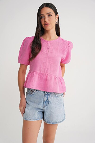 Hiccup Mixray textured muslin blouse with round collar and button closure