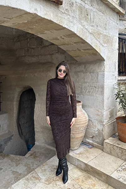 Sorridi Drapeli Floral Embroidered Long Dress with Side Slits