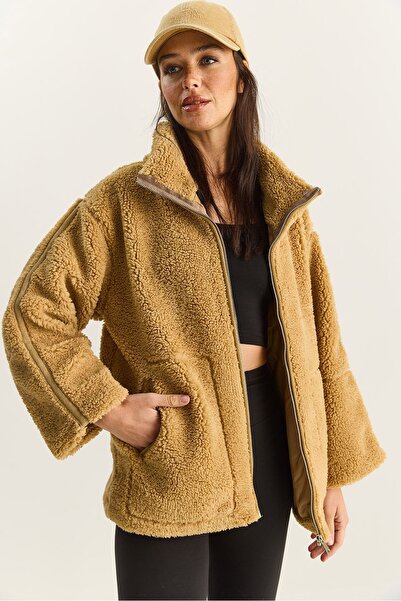 Hiccup LUCCI Oversized Plush Jacket with Pockets