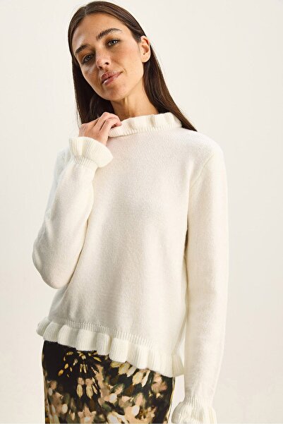 Hiccup LUCCI high-neck knitted sweater with buttons and Ruffled