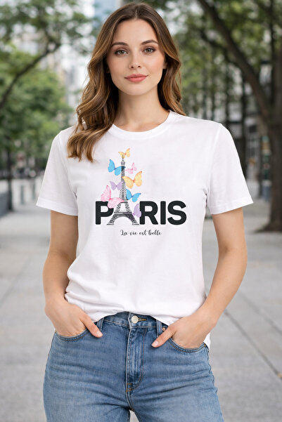 herkesemoda تي شيرت أساسي بتفاصيل مطبوعة من La Vie Est