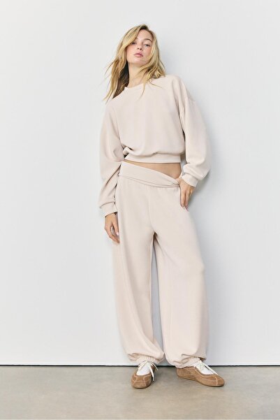 Stradivarius Balon jogger pantolon, katlamalı bel, yumuşak doku