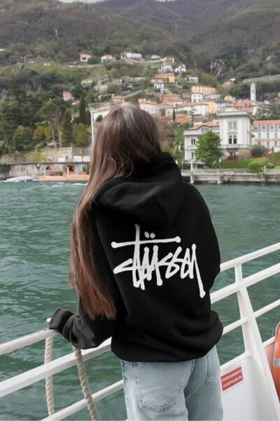 DİVİN Hanorac negru cu glugă, stil stradal – Logo Stussy