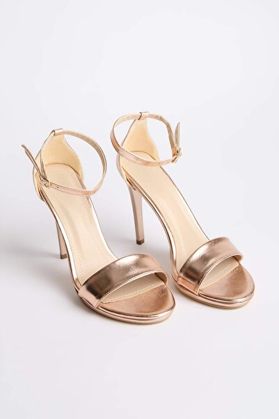 TRENDYOL SHOES Goldfarbene Damenschuhe mit klassischem Absatz, 10,5 cm, TAKSS...