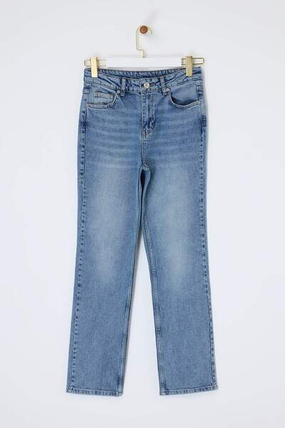 Trendyol Collection Trendyolmilla Wardrope Essentials Dunkelblaue, schmal ges...