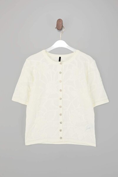 Trendyol Collection Ograničena serija Ecru Cvetni dezen i Teksturirano okrugl...