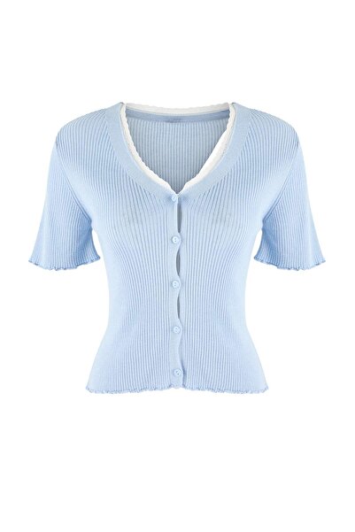Trendyol Collection Babyblaue, schmal geschnittene, schmale Strickbluse mit V...