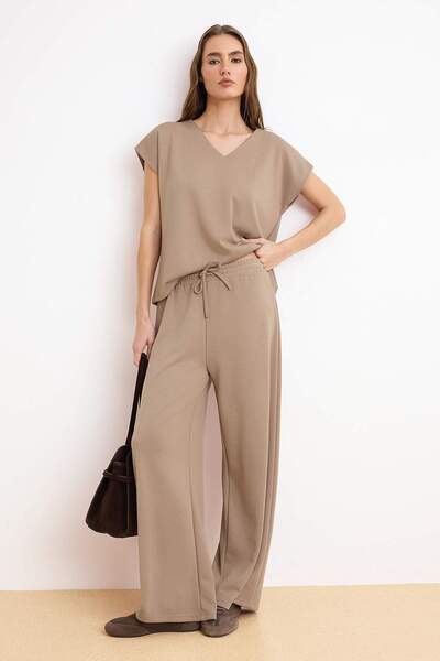 Trendyol Collection Mink V-Neck Oversized /Wide Fit Knitted Bottom-Top Set Tw...