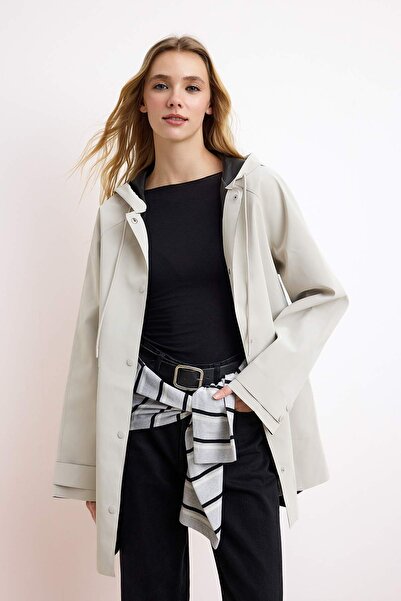 Trendyol Collection Pelerină de ploaie și jachetă antivânt lungă, cu glugă, r...