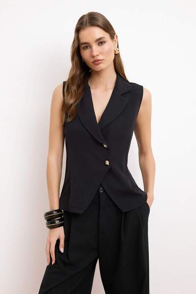 Trendyol Collection Black Front Fabric Back Chiffon Woven Vest Twoss26Ye00021