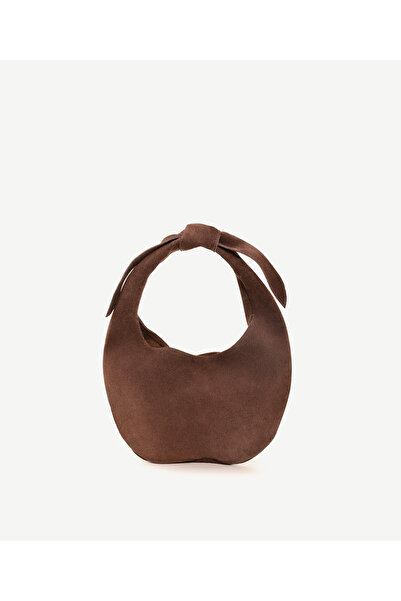 Yargıcı Fiyonk Detaylı Süet El Çantası