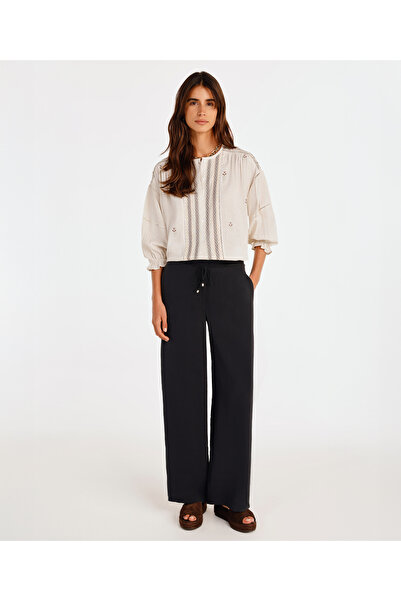 Yargıcı Bağlama Detaylı Pantolon