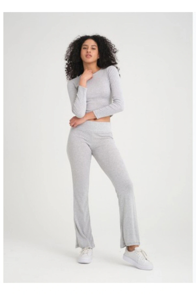 mlio Long-Sleeved T-Shirt and Spanish Leg Pants Set