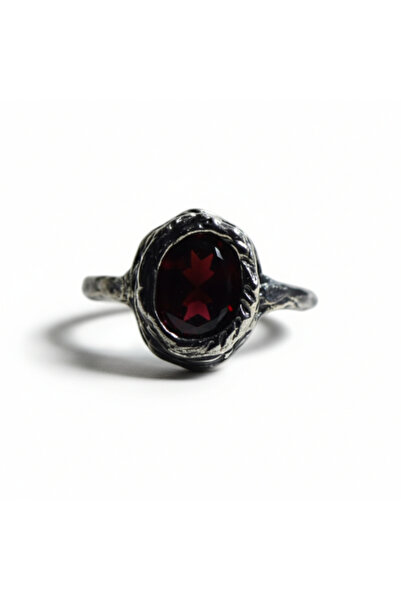 Doğal Garnet Taşlı Gümüş Yüzük