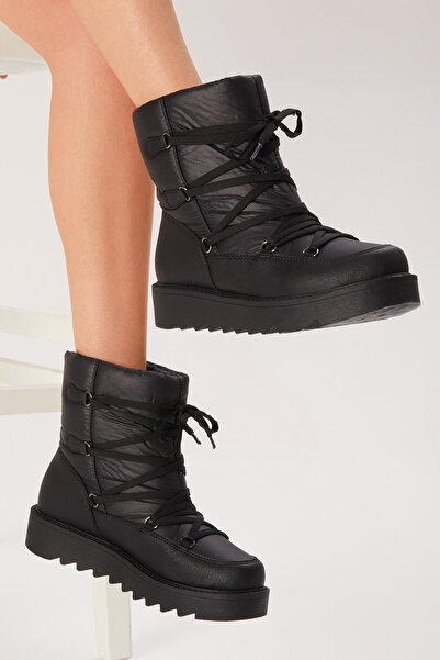 Tonny Black حذاء نسائي أسود مريح برباط أمامي ومبطن بالفرو من الداخل