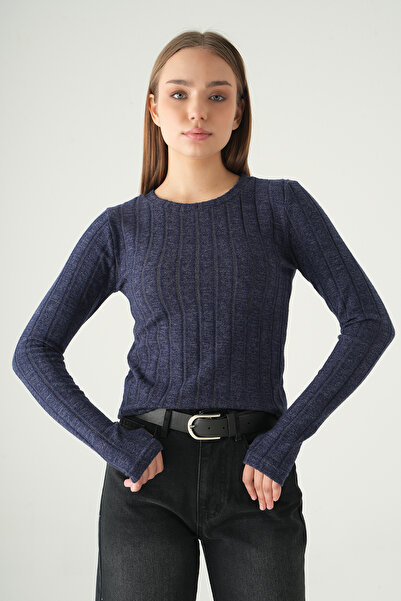 Rays 8268A بلوزة برقبة دائرية لاسي