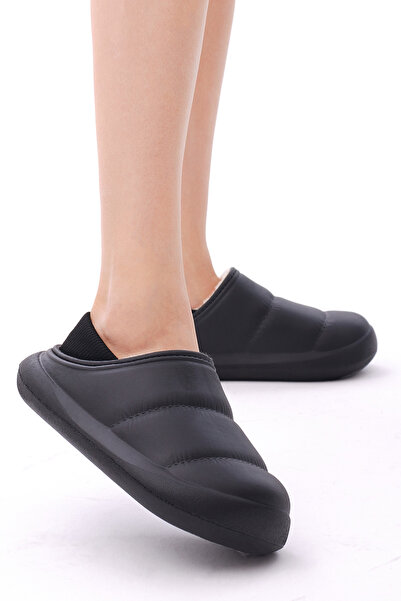 Tonny Black Women's Black Comfortable Fur-Lined Slippers