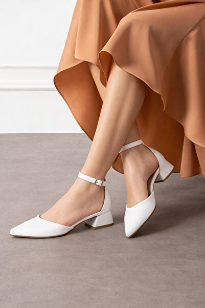 YARENAY أحذية بيضاء بكعب منخفض