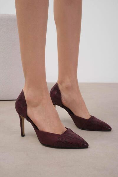 Mio Gusto حذاء نسائي بكعب ستيليتو من Brien بلون بوردو من جلد الغزال ونمط الثعبان