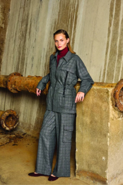 Unıquemode Uw 253005   Unique Straped Fabric Long Jacket with Pocket Detail