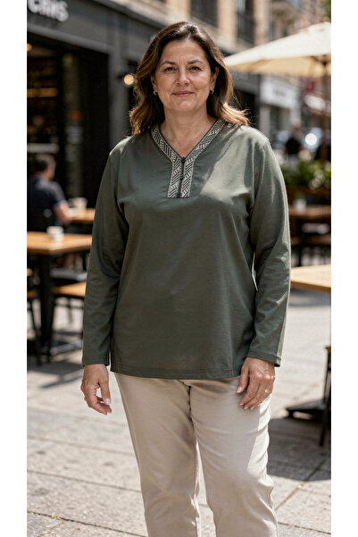 Trikolay بلوزة نسائية كبيرة الحجم بثلاثة أزرار وياقة تريكو وأكمام طويلة من ال...