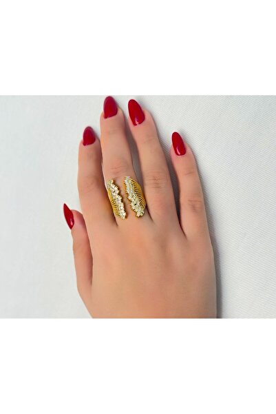 Store Diva Charm Showy Embellished Women's Ring