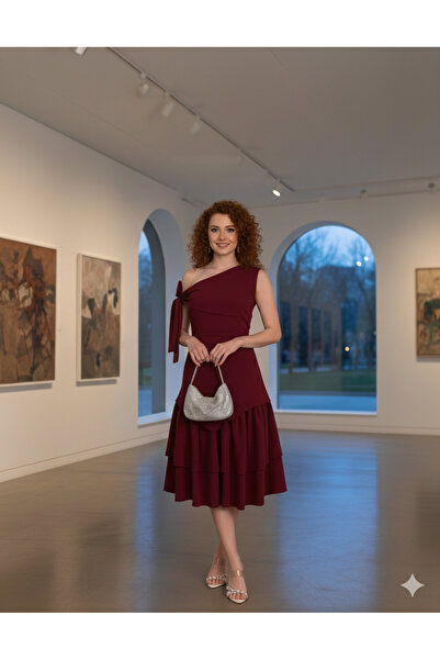 ALGOOD فستان ناعم عنابي بطبقات ناعمة بقماش باربي