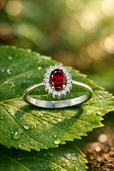 Silveranka 925 Ayar Gümüş Kırmızı Oval Taşlı Anturaj Yüzük