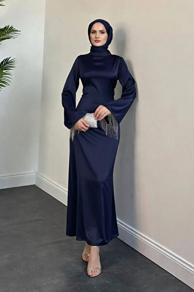 Tesettür Diyarı Γυναικείο Ισπανικό Βραδινό Φόρεμα με Λεπτομέρεια Αλυσίδας στο...