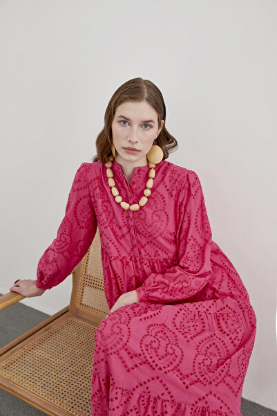 Zühre Μακρύ φούξια φόρεμα με μοντέρνο σχέδιο γιακά 0350