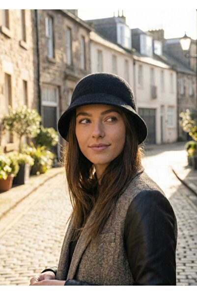 LAGRANZE Velvet Aura Women's Felt Bucket Hat