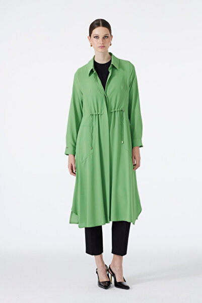 Zühre قميص بجيب على شكل ياقة وتفاصيل مفصلة باللون الأخضر 0062