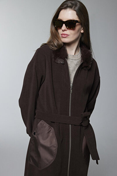 Zühre Kürk Yaka Kuşak Detaylı Giy Çık Kahve 0316