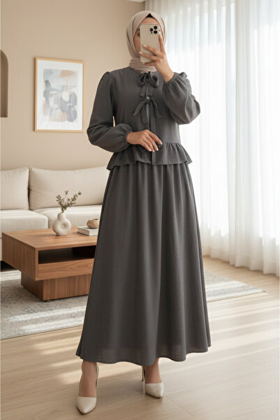 HİJABAYA Σετ με κορδόνια μπροστά, ελαστικά μανίκια και φούστα