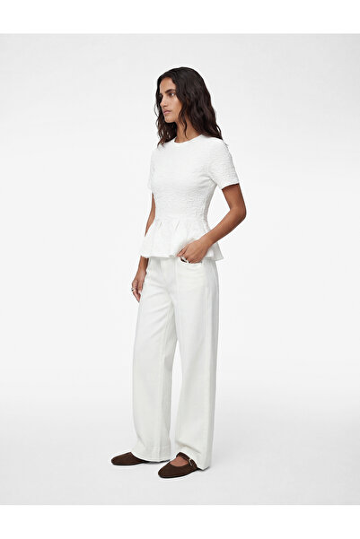 Koton Слим фит велосипедна яка къса ръкавна блуза с текстуриран пеплум