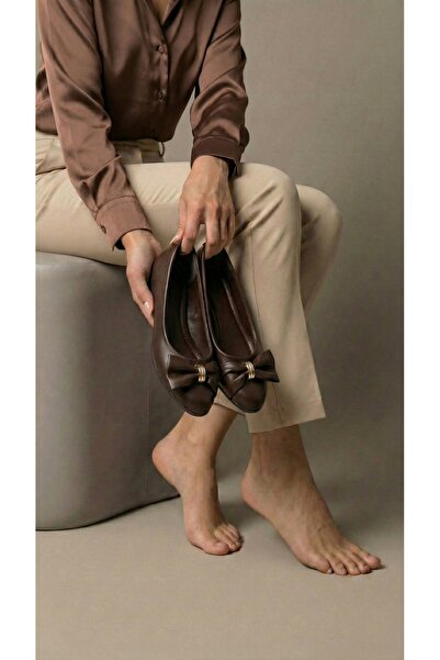 Beyond Balerini din piele maro cu cataramă și fundă pentru femei, 1,5 cm BYND...