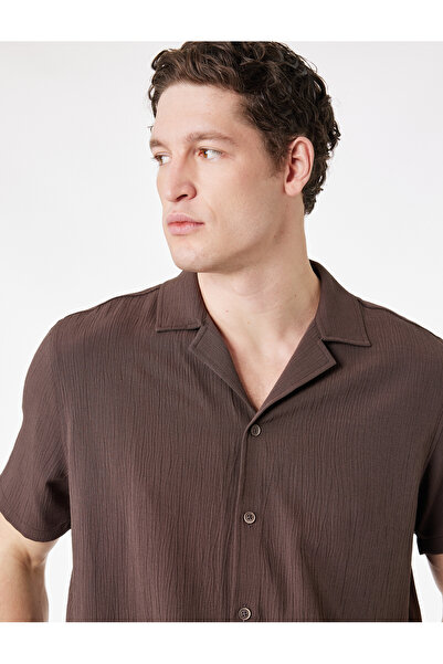 Koton Kısa Kollu Viskon Karışımlı Krinkıl Kumaş Devrik Yaka Gömlek