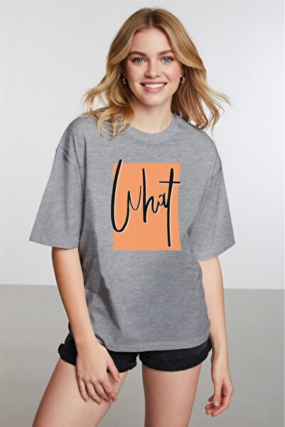 caddekombin Γυναικείο μπλουζάκι What με τύπωμα με λαιμόκοψη σε γκρι χρώμα