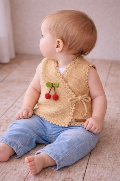 seraskids El Örgüsü Kruvaze Model Sütlü Kahve Kız Bebek Yelek
