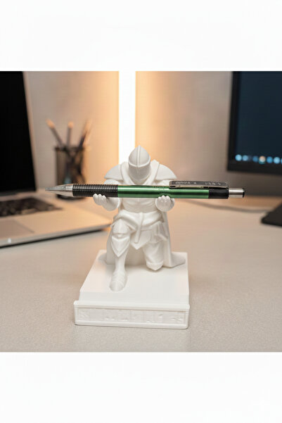 Filkorium3D NUME PERSONALIZABIL - Suport pentru pixuri cu tematică Cavaler di...