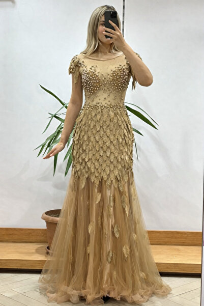 Diva style فستان سهره مميز وراقي مرصع بالكريستال واللؤلؤ