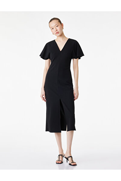 Koton Krep Scuba Kumaş Kısa Yarasa Kollu Yırtmaçlı V Yaka Midi Elbise