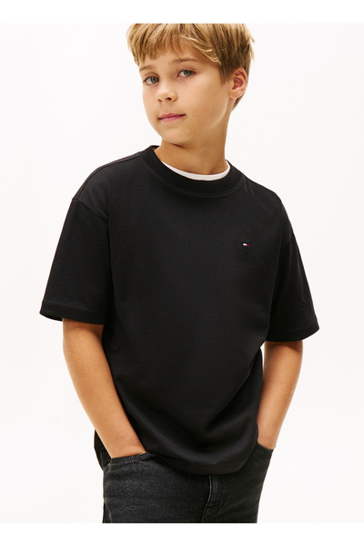 Tommy Hilfiger Düz Siyah Erkek Çocuk T-Shirt KB0KB09646BDS