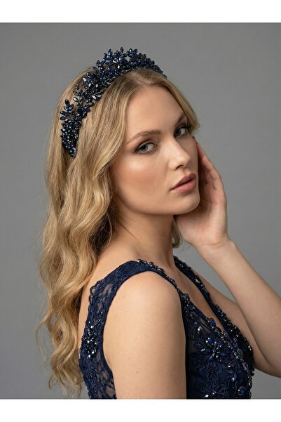 Magic Tiara El Yapımı Çiçek Detaylı Taç – Zarif ve Romantik Dokunuş